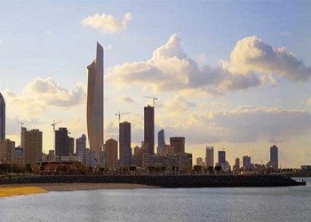 السعودية اليوم - وفاة طفلة إثر سقوط شظايا على مبنى سكني في الكويت
