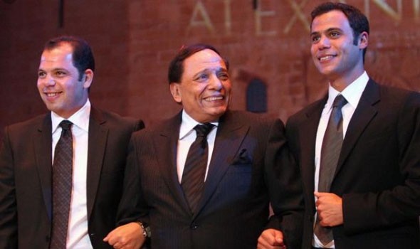  السعودية اليوم - رامي إمام يكشف عن أسباب إقدامه على إعادة تقديم بعض أعمال والده الزعيم عادل إمام السينمائية في الفترة المقبلة