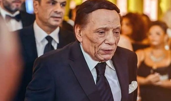  السعودية اليوم - حقيقة صورة عادل إمام في الحرم المكي تثير عاصفة جدل بين الجمهور