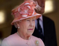  السعودية اليوم - تكريم الملكة إليزابيث بأغلى عملة ذهبية في العالم