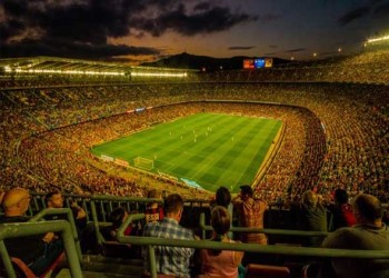  السعودية اليوم - برشلونة يبيع 35 ألف تذكرة لمواجهة الأهلي في كأس خوان جامبر