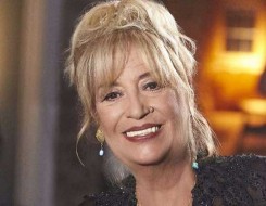 السعودية اليوم - تكريم منى واصف في مهرجان البحرين السينمائي تقديرا لمسيرتها الفنية