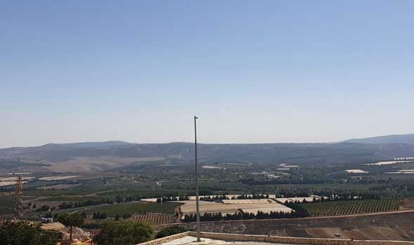 قادة إسرائيل يُؤكدون أنهم على استعداد للقيام بعمل عسكري لدفع حزب الله بعيداً عن الحدود