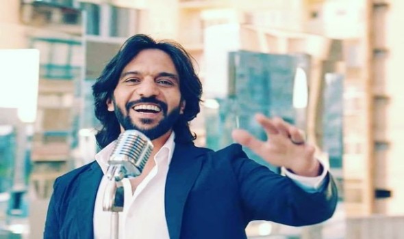  السعودية اليوم - بهاء سلطان يتعرض لحادث انقلاب سيارته على طريق العلمين ووادي النطرون