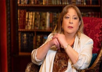  السعودية اليوم - رحيل الفنانة سمية الألفي عن 72 عامًا بعد صراع مع المرض تاركة إرثًا فنيًا كبيرًا وحياة مليئة بالذكريات الفنية والشخصية