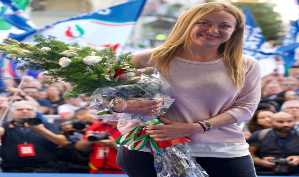 جورجيا ميلوني تحتفل بعيد الأم برسالة مؤثرة برفقة ابنتها