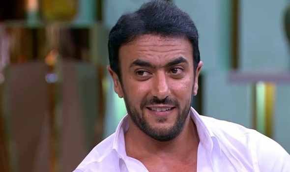 أحمد العوضي يفاجئ جمهوره بمسابقة خلال مشاهدة «شمشون ودليلة»