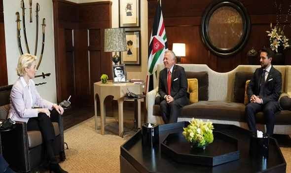  السعودية اليوم - ملك الأردن يُحذر من انفجار الأوضاع في المنطقة ويؤكد لفون دير لاين ضرورة التحرك فوراً لوقف إطلاق النار في غزة