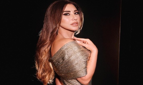  السعودية اليوم - نجمات الموضة يستعرضن رشاقتهن بأجمل فساتين الصيف
