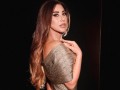  السعودية اليوم - نجمات الموضة يستعرضن رشاقتهن بأجمل فساتين الصيف