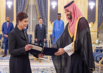  السعودية اليوم - ولي العهد السعودي يستقبل صفية السهيل و يقبل إعتمادها كسفير فوق العادة لبغداد في المملكة