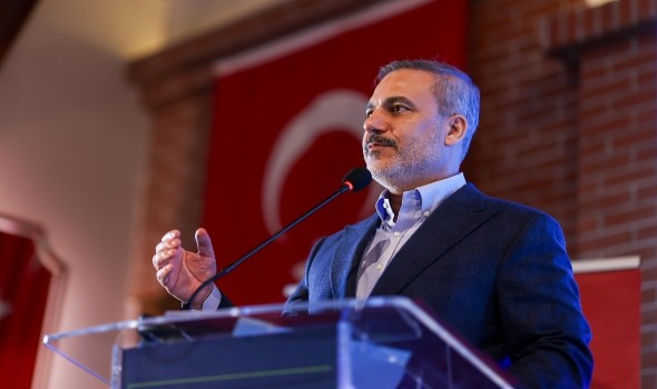  السعودية اليوم - وسط إشتباكات داخل البرلمان التركي بسبب مقتل جنود في إدلب وزير الخارجية يعلن مرحلة جديدة في العلاقات مع سوريا تشمل استئناف الرحلات والتواصل الدبلوماسي