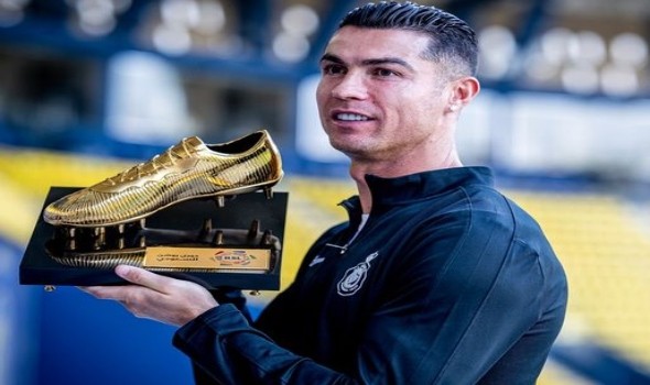  السعودية اليوم - كريستيانو رونالدو يتلقى دعوة إلى البيت الأبيض للقاء ترامب على هامش اجتماع ولي العهد السعودي