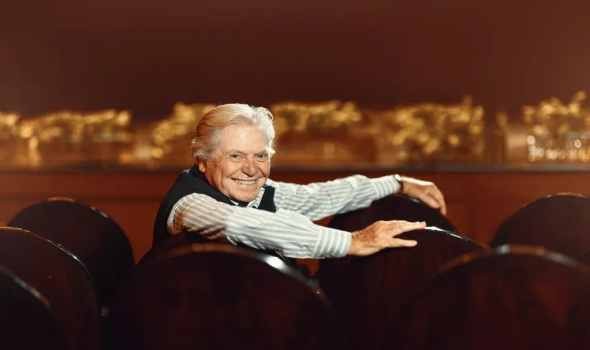 السعودية اليوم - حسين فهمي يوضح موقفه من محكمة الأسرة وزوجاته السابقات