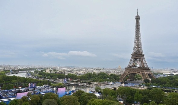  السعودية اليوم - استقالة رئيس الوزراء الفرنسي سيبستيان لوكورنو