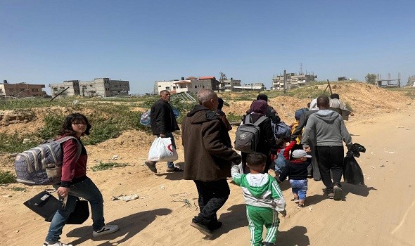  السعودية اليوم - الغزيون يتجاهلون أوامر الإخلاء تحت وطأة العجز المالي