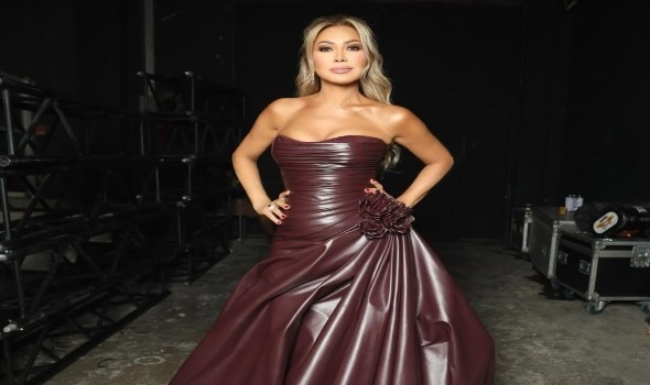 نوال الزغبي تتألق بصيحات الموضة الحديثة