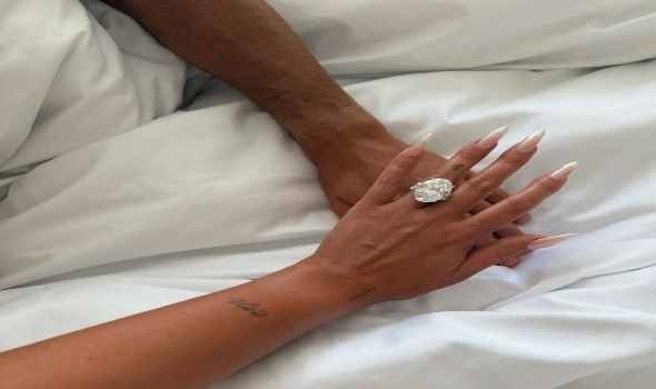  السعودية اليوم - خاتم خطوبة البرتغالي كريستيانو رونالدو على الإسبانية جورجينا رودريغيرز يُثير الجدل مجدداً