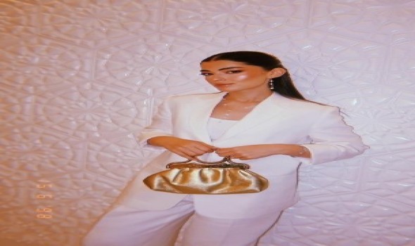  السعودية اليوم - ليلى أحمد زاهر تلهم الفتيات بإطلالاتها الراقية ولمساتها الأنثوية