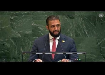 السعودية اليوم - أحمد الشرع يُجري مكالمة فيديو مع بعثة منتخب سوريا بعد فوزه على تونس بكأس العرب 2025