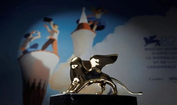  السعودية اليوم - فيلم "Father Mother Sister Brother" يفوز بالأسد الذهبي في مهرجان فينيسيا السينمائي 2025 وسط احتفاء واسع