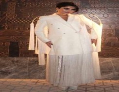 السعودية اليوم - الأناقة الناعمة تميز إطلالات النجمات في أسبوع الأزياء بالرياض