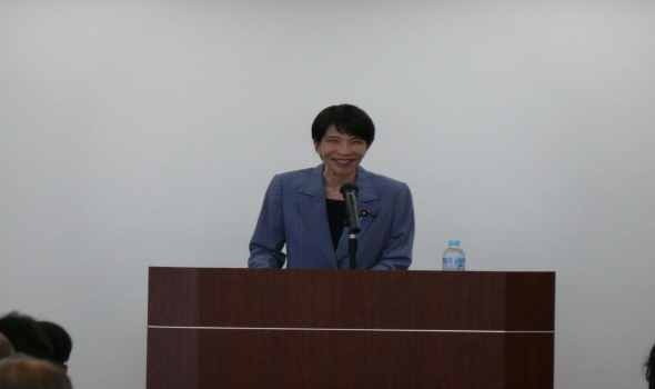  السعودية اليوم - تاكايتشي تؤكد ضرورة التعاون مع الأحزاب الأخرى لمناقشة تفاصيل تعليق الضريبة وتسريع تنفيذ الخطة