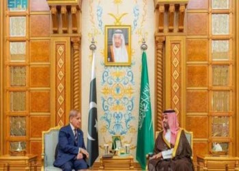 السعودية اليوم - باكستان تؤكد وقوفها إلى جانب السعودية في مواجهة الهجمات الإيرانية