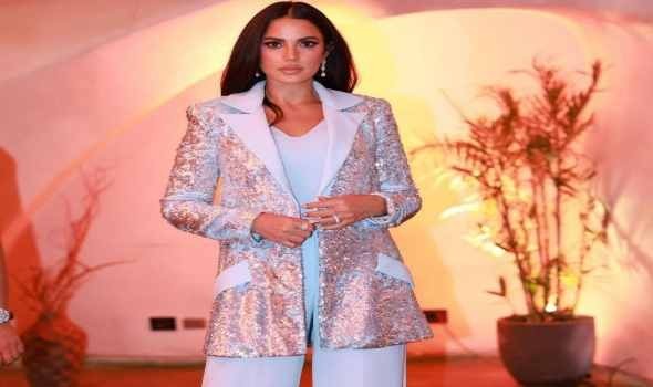  السعودية اليوم - درة تواصل حصد الجوائز العالمية بفيلمها الإخراجي الأول عن معاناة أسرة فلسطينية في غزة