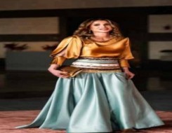  السعودية اليوم - لمسة الحرير تعزز فخامة إطلالة الملكة رانيا باللون الأزرق الفيروزي