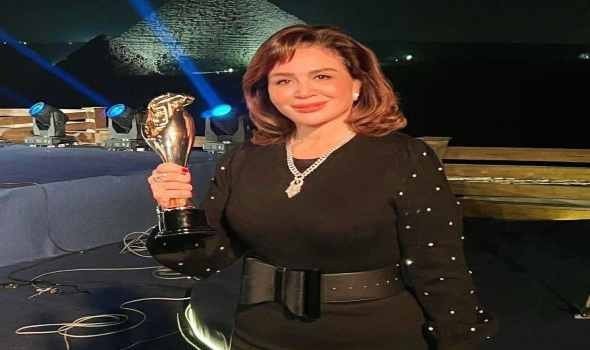  السعودية اليوم - إلهام شاهين تتوَّج بجائزة The Best 2025 كأفضل ممثلة عن دورها المثير للجدل في مسلسل سيد الناس