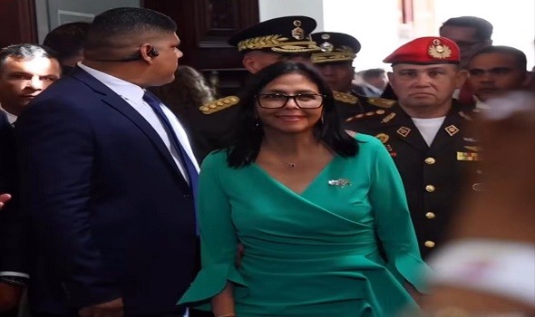  السعودية اليوم - فنزويلا تتعهد بمواجهة واشنطن دبلوماسيا وتبدأ محادثات لاستئناف العلاقات بعد اعتقال مادورو