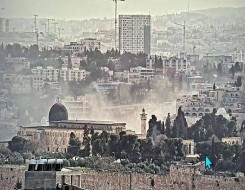  السعودية اليوم - إسرائيل تدين "جنون النظام الإيراني" بعد سقوط شظايا صاروخ قرب المسجد الأقصى