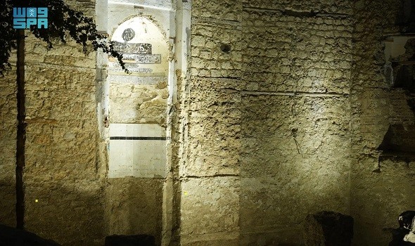 مسجد عثمان بن عفان في جدة التاريخية معلم أثري يعكس تاريخ المدينة وثقافتها