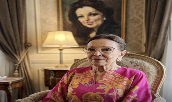  السعودية اليوم - نجاة الصغيرة تعود للأضواء بصورة جديدة وتوجه رسالة شكر للجمهور