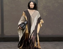  السعودية اليوم - موديلات عبايات شبابية خفيفة لربيع 2026 تجمع بين الأناقة والراحة