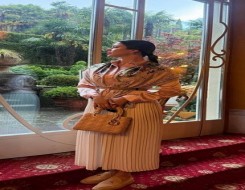  السعودية اليوم - يارا السكري تتألق بإطلالات كلاسيكية راقية