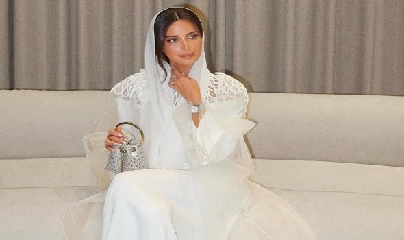  السعودية اليوم - 6 تنسيقات عصرية باللون الأبيض للمحجبات لإطلالة أنيقة في المناسبات