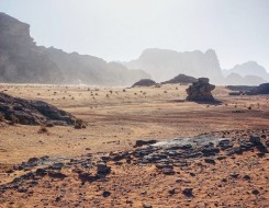 السعودية اليوم - مقتل 50 شخصاً عطشاً بعد تعطل شاحنة في عمق الصحراء الكبرى شمال النيجر