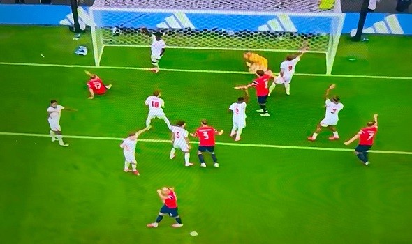  السعودية اليوم - تهديد لاعب بالقتل بعد فرصة ضائعة في المونديال