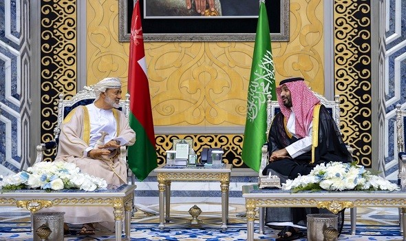  السعودية اليوم - سلطان عُمان يبحث مع ولي العهد السعودي سبل تعزيز العلاقات والتهدئة الإقليمية